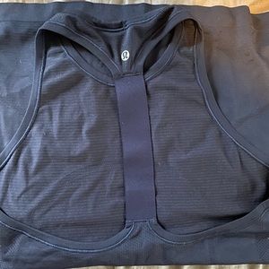 Lululemon workout top